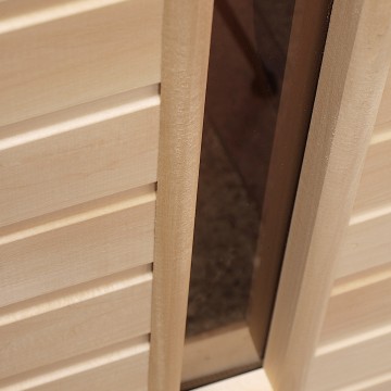 Дверь ЮС-6 деревянная со стеклом